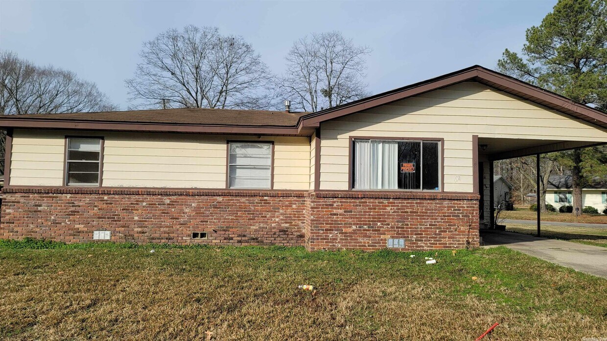 Primary Photo - 212 Cherry St