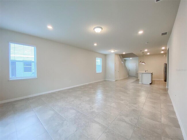 Building Photo - 7287 Oakmoss Loop