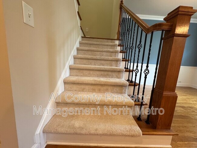 Building Photo - 10860 Ellicot Way