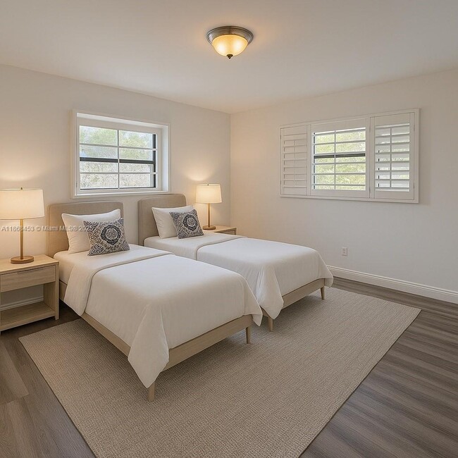 Foto del edificio - 2545 NE 182nd St