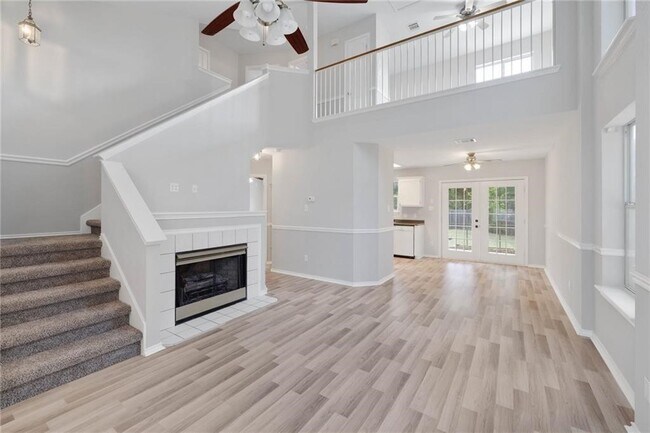 Foto del edificio - 2610 Hutton Ln