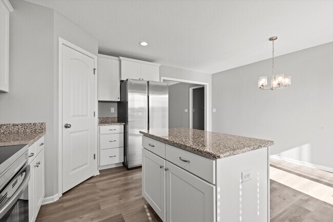 Foto del edificio - 609 Poplar Ct