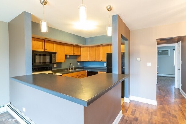 Foto del edificio - 803 S Dwyer Ave