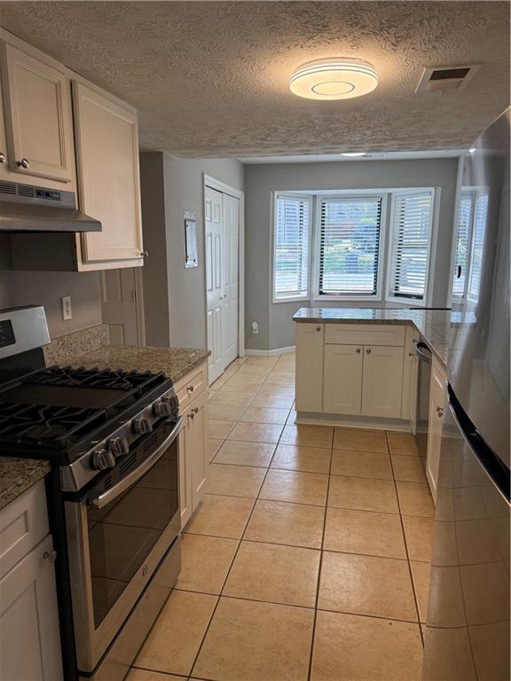 Building Photo - 1020 Dassow Ct