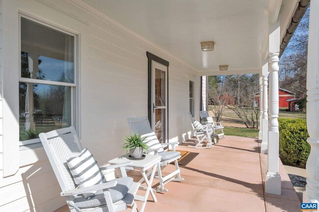 Building Photo - 870 Millers Cottage Ln