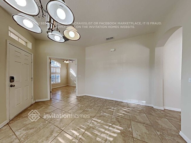 Building Photo - 26012 Singing Lark Ct