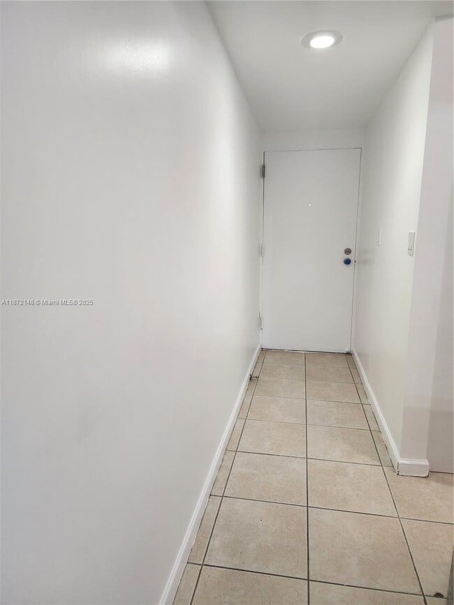 Building Photo - 8441 Forest Hills Dr