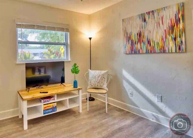 Foto del edificio - 4929 Brookmeade Dr