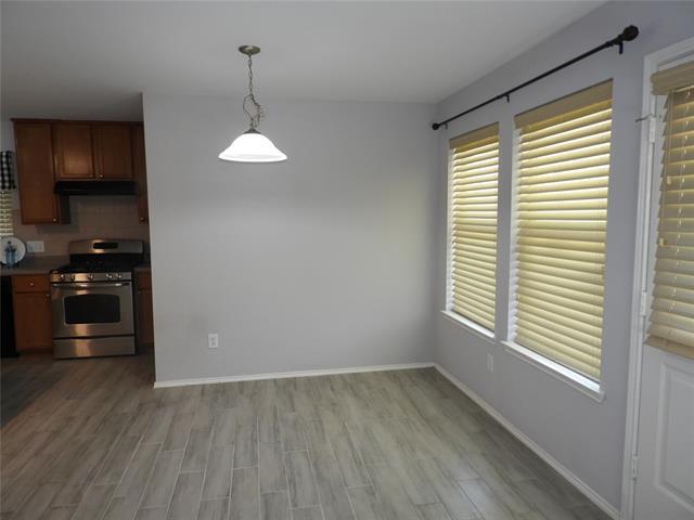 Building Photo - 3900 Coloma Dr