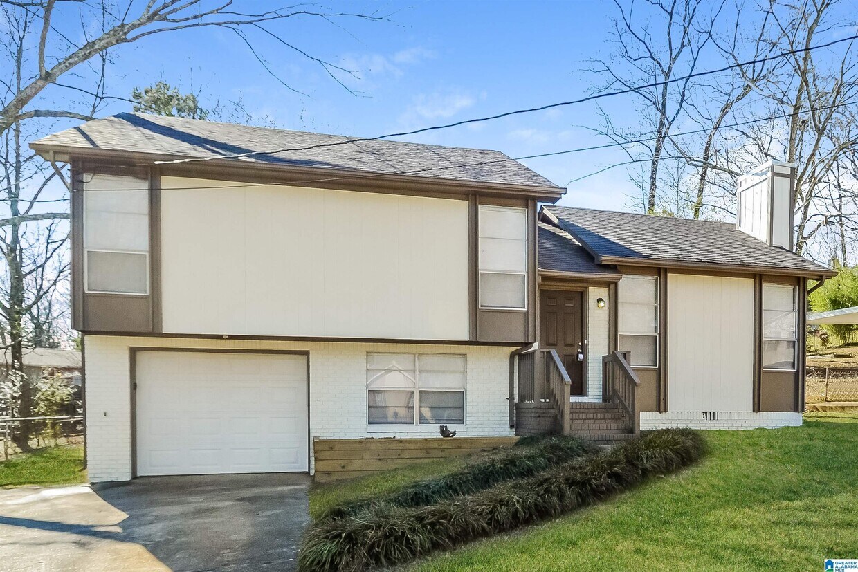 Foto principal - 2425 Carmel Rd