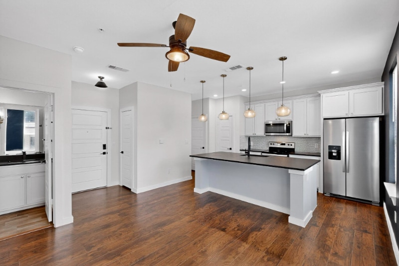 Photo - 800 S Welch St (Denton, TX)