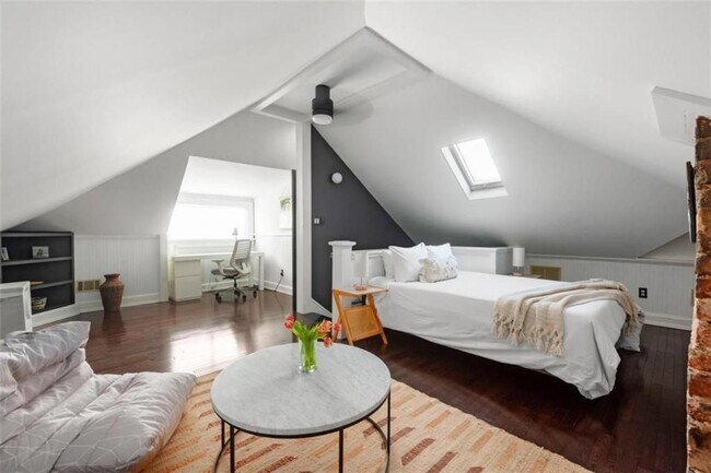 Foto del edificio - 1024 Kirkwood Ave SE