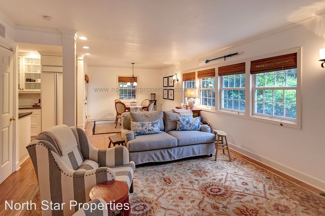 Building Photo - 4 br, 3 bath House - 2348 Summit Dr