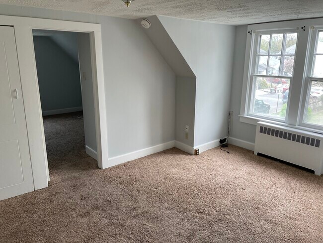 Living Room - 132 Edmund St
