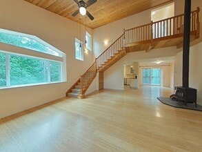 Building Photo - 24235 Columbine Dr