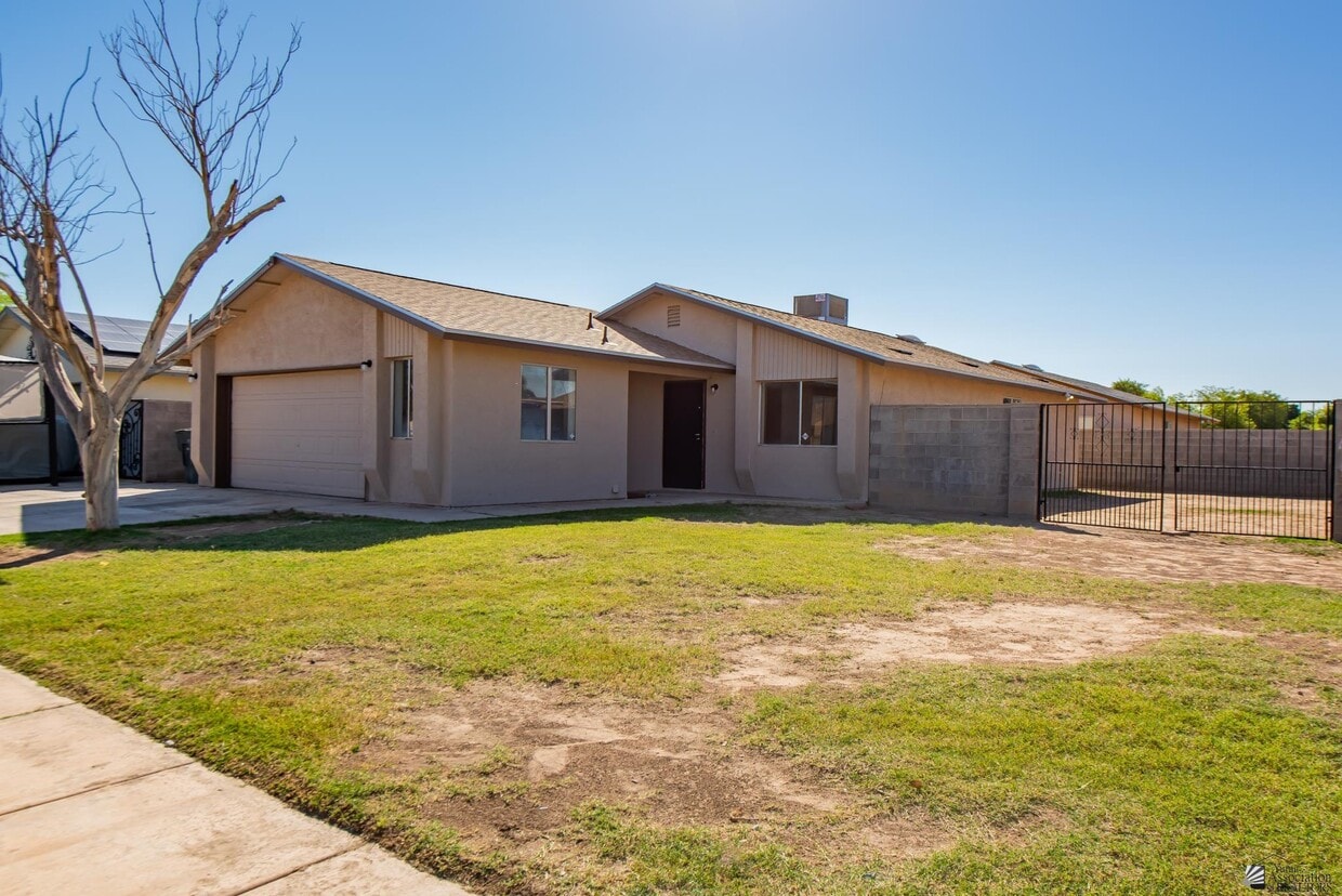 Primary Photo - 4597 W 18th Pl