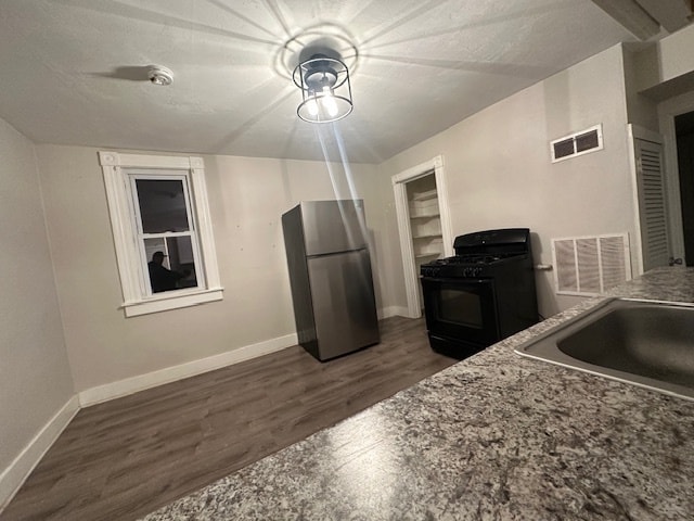 Building Photo - 16 Bradley St