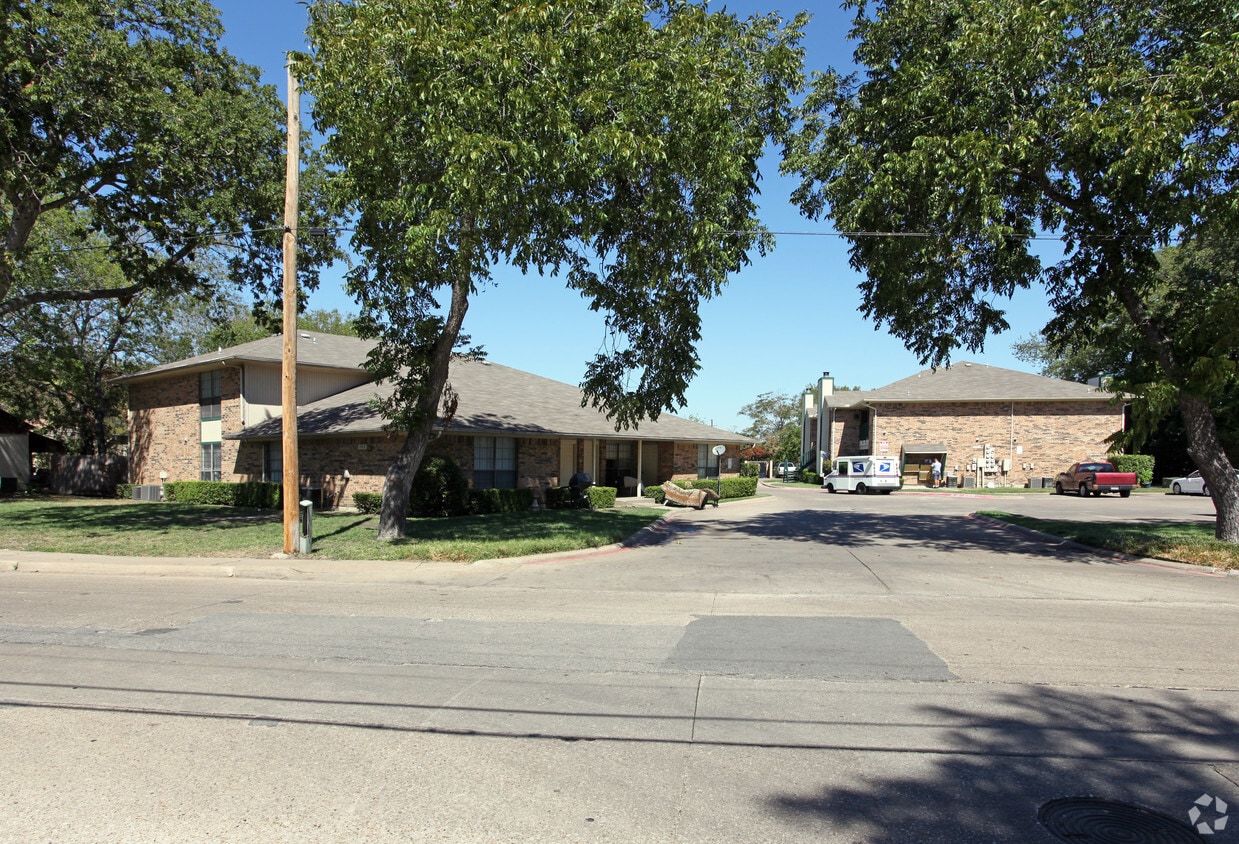 Primary Photo - Cranford Place Apartments