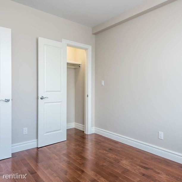 Foto del edificio - 439 Knickerbocker Ave