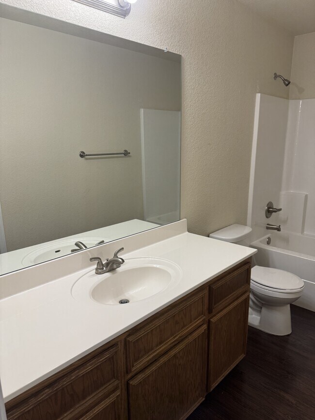 Foto del edificio - 7216 Hammermill Ln