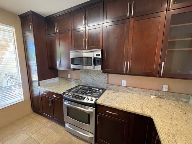Building Photo - 91-1058 Kekuilani Loop #P1402