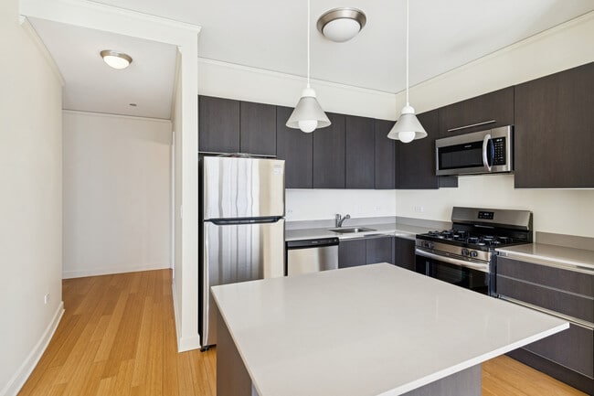 Foto del edificio - 225 N Columbus Dr