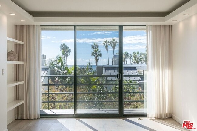 Building Photo - 2920 Neilson Way