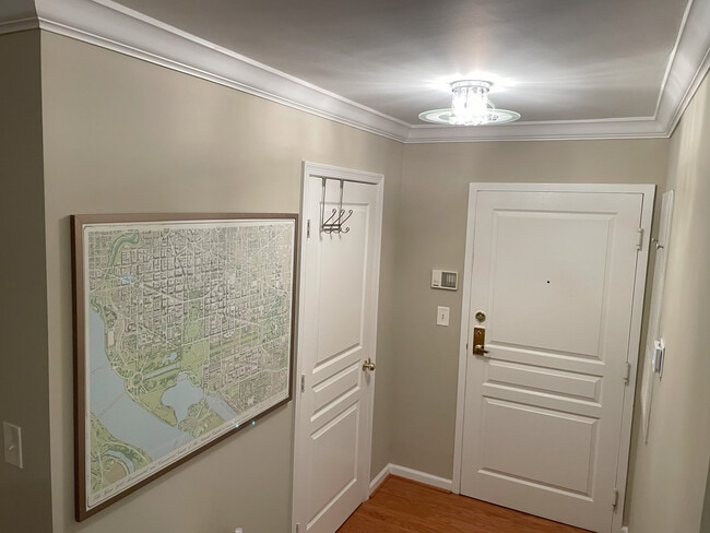 Entrance - 5565 Seminary Rd