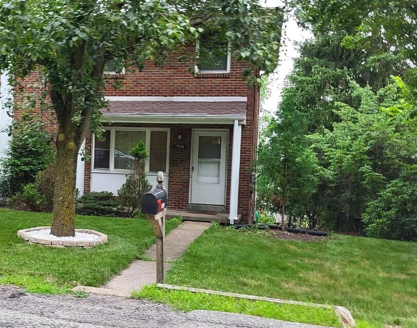 Foto principal - 551 Cumberland Rd