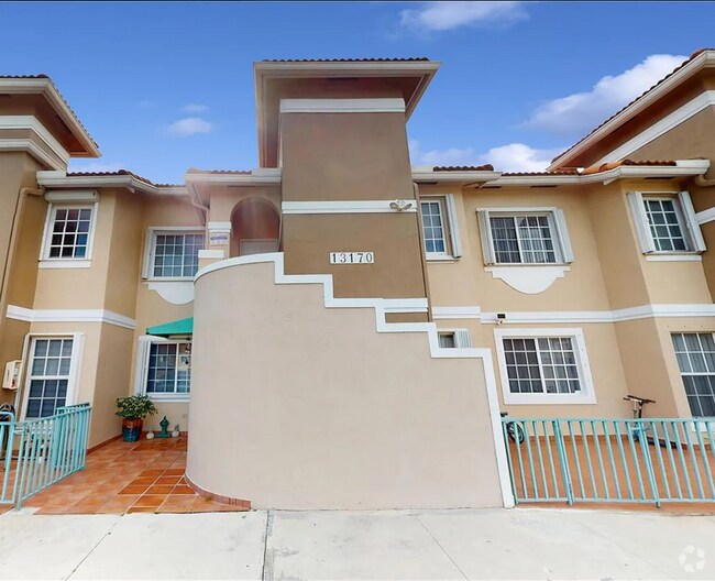 Sunset West Apartments for Rent with High Ceilings Miami, FL 1