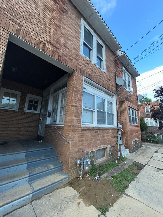 Photo - 1243 Dayton St House