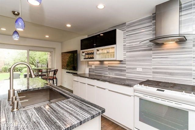Building Photo - 1826 Mission Hills Ln