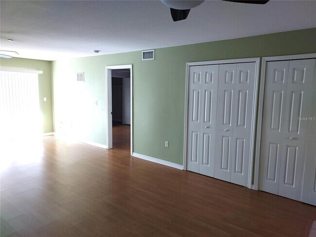 Foto del edificio - 150 Harborside Ave