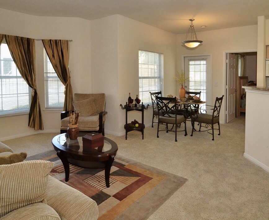 Foto del edificio - 6300 S Congress Ave