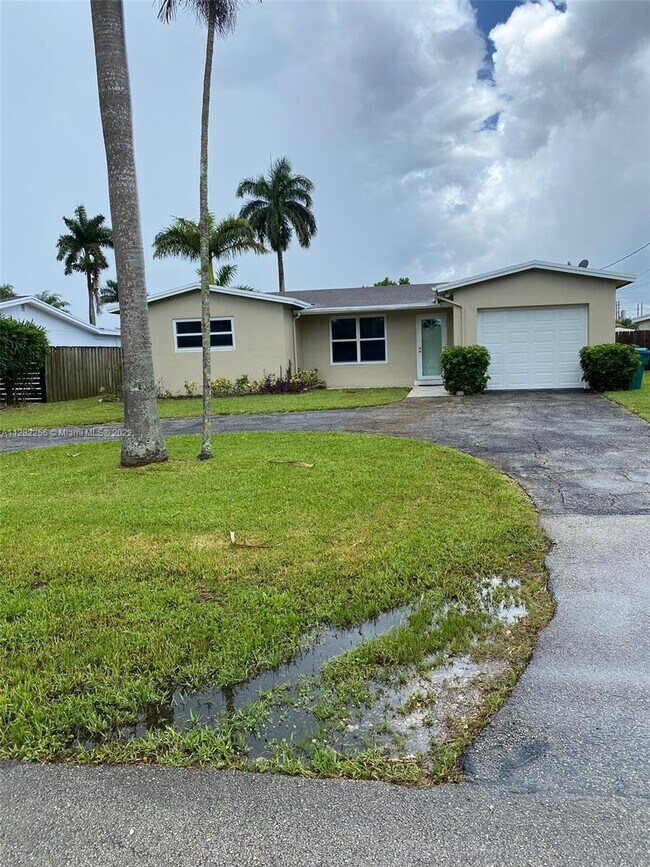 Foto del edificio - 4449 SW 34th Terrace