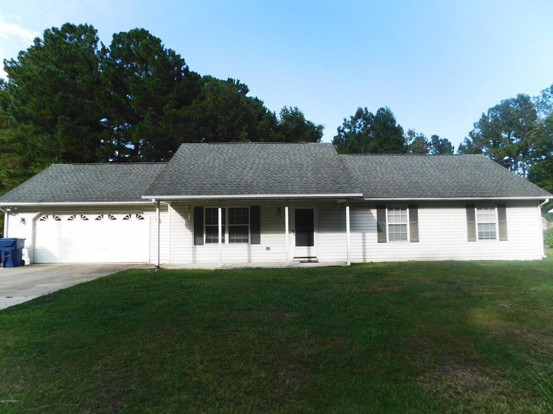 231 Devonshire Dr, Havelock, NC 28532 House Rental in Havelock, NC