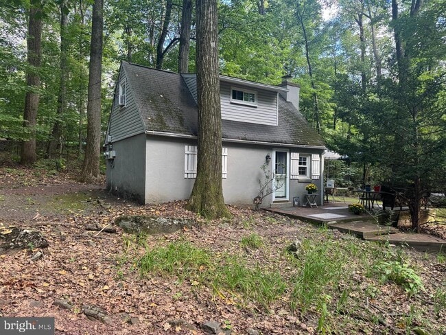 Building Photo - 2742 Hill Rd