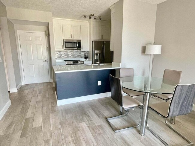 Foto del edificio - 630 S Sapodilla Ave