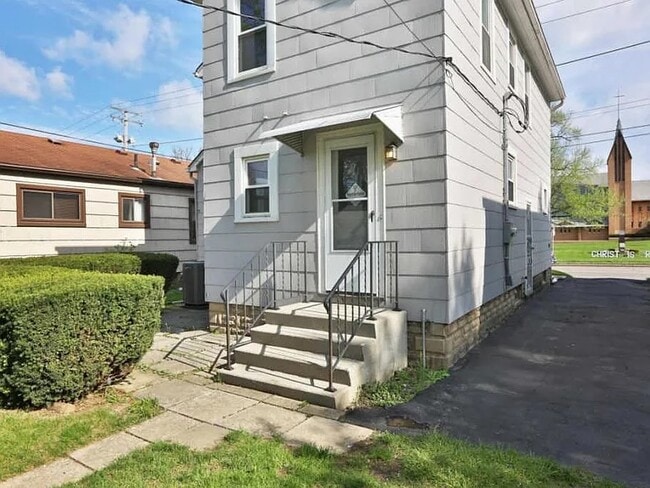 Building Photo - 105 Morse Rd
