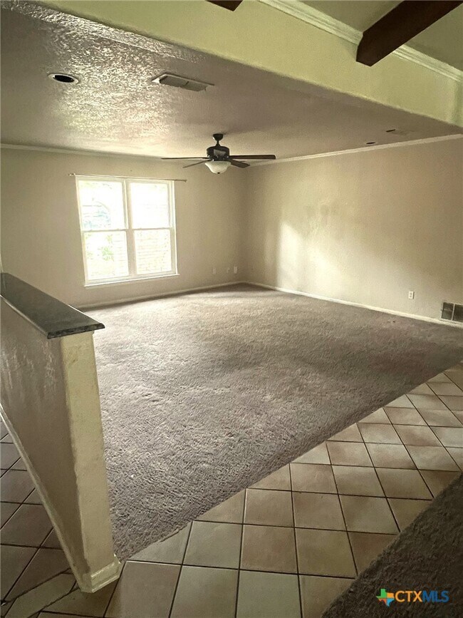 Foto del edificio - 1600 Halbert St