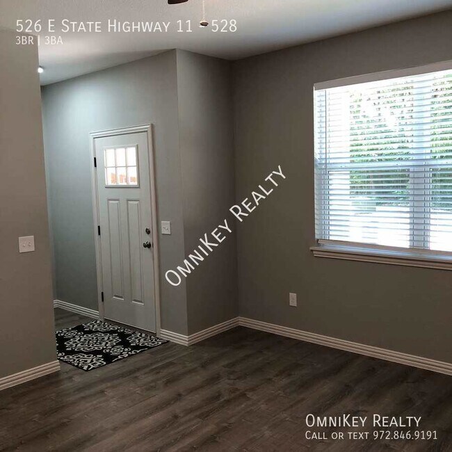 Building Photo - 526 TX-11