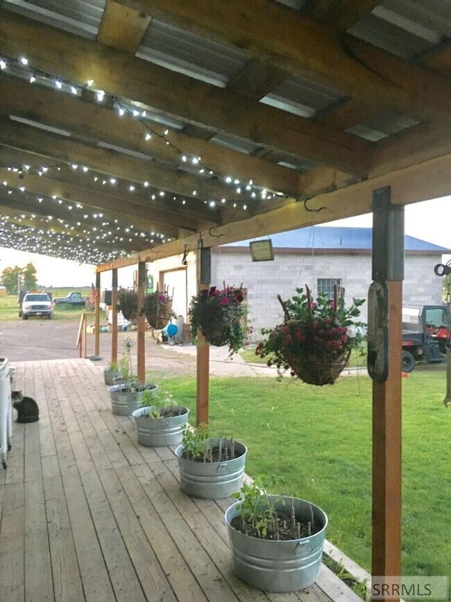 Foto del edificio - 3 Bed/1 Bath Country Home in Sugar City