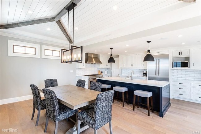 Foto del edificio - 4 br, 4 bath House - 709 2nd St