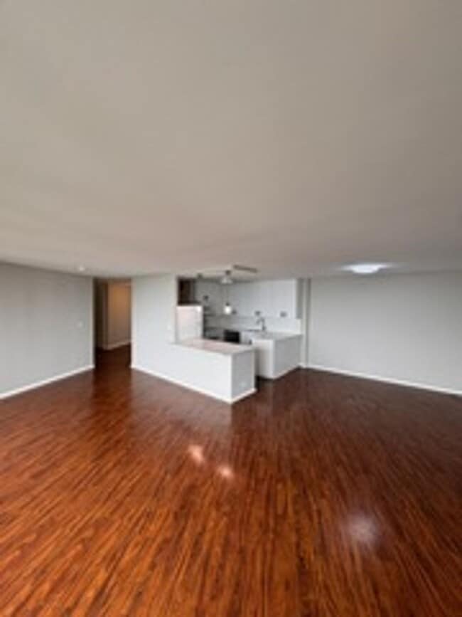 Building Photo - 505 N Lake Shore Dr