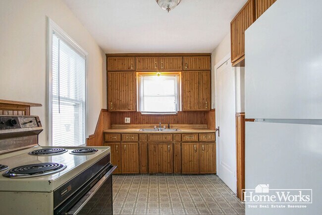 Building Photo - 3017 Frederickson St