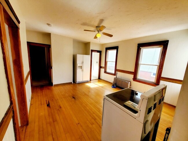 Building Photo - 48 Everard St