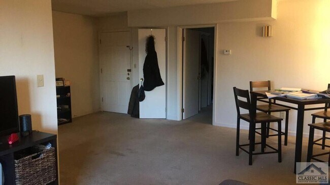 Foto del edificio - 416 Springdale St