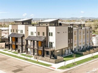 Building Photo - 2105 S Galapago St