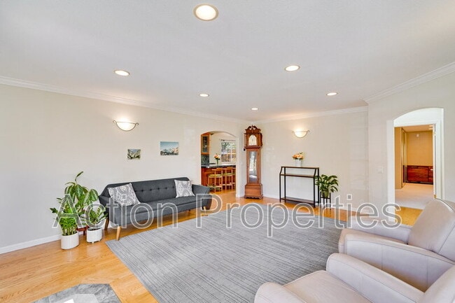 Foto del edificio - 76 Mercy St