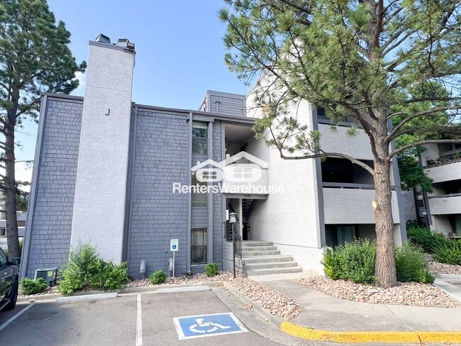 Building Photo - 6420 S Dayton St
